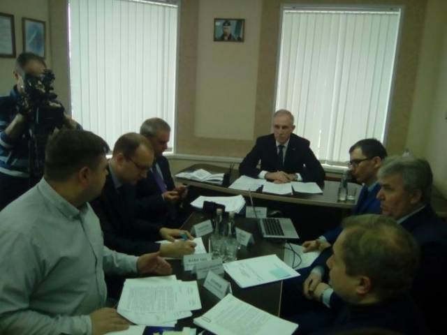 Губернатор Ульяновской области провел совещание в МБУ &quot;Контакт-центр при Главе г. Ульяновска&quot;