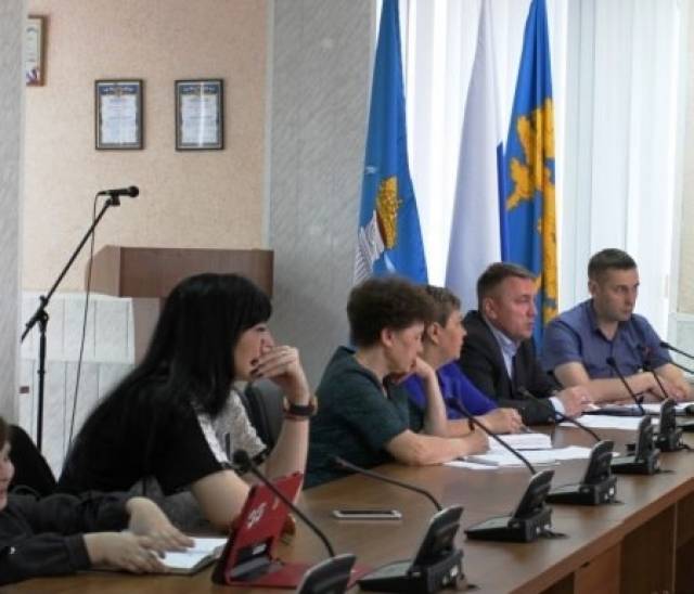 Руководитель Ассоциации ТОС Ульяновской области встретился с общественниками Димитровграда