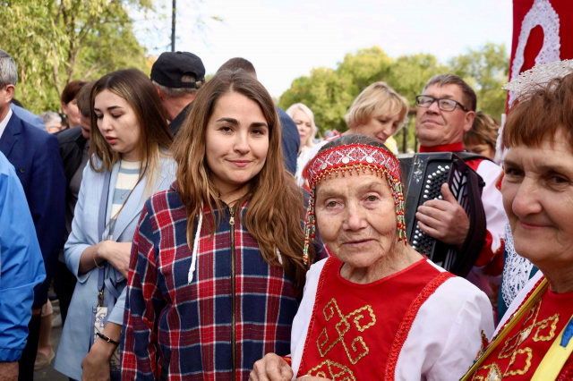 Дорогие наши девушки! 