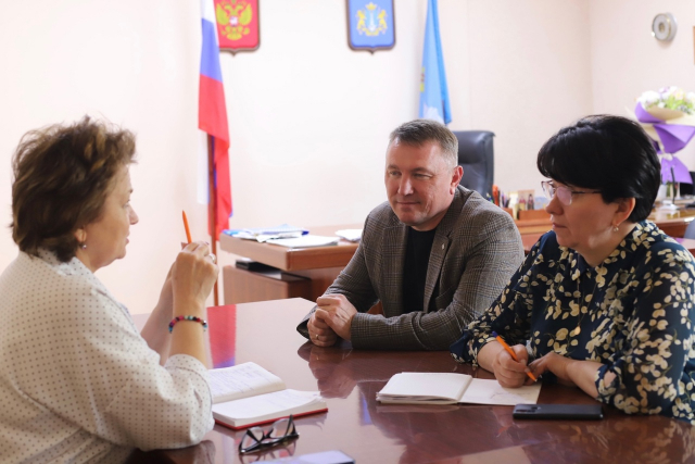 Рабочая поездки в Новомалыклинский район